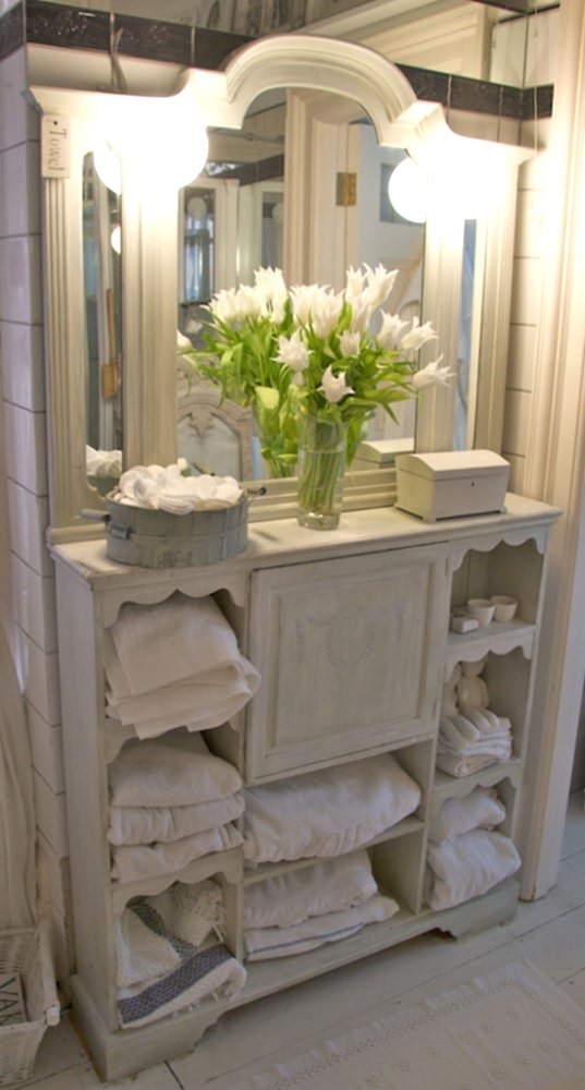 Bespoke Handmade Mirror Dresser Specialist Makeup Lighting