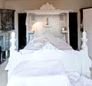 Bed 92 Bespoke Carved Superking Bed