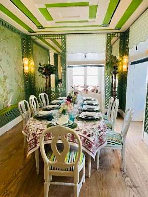 handpainted 20th C gustavian dining table